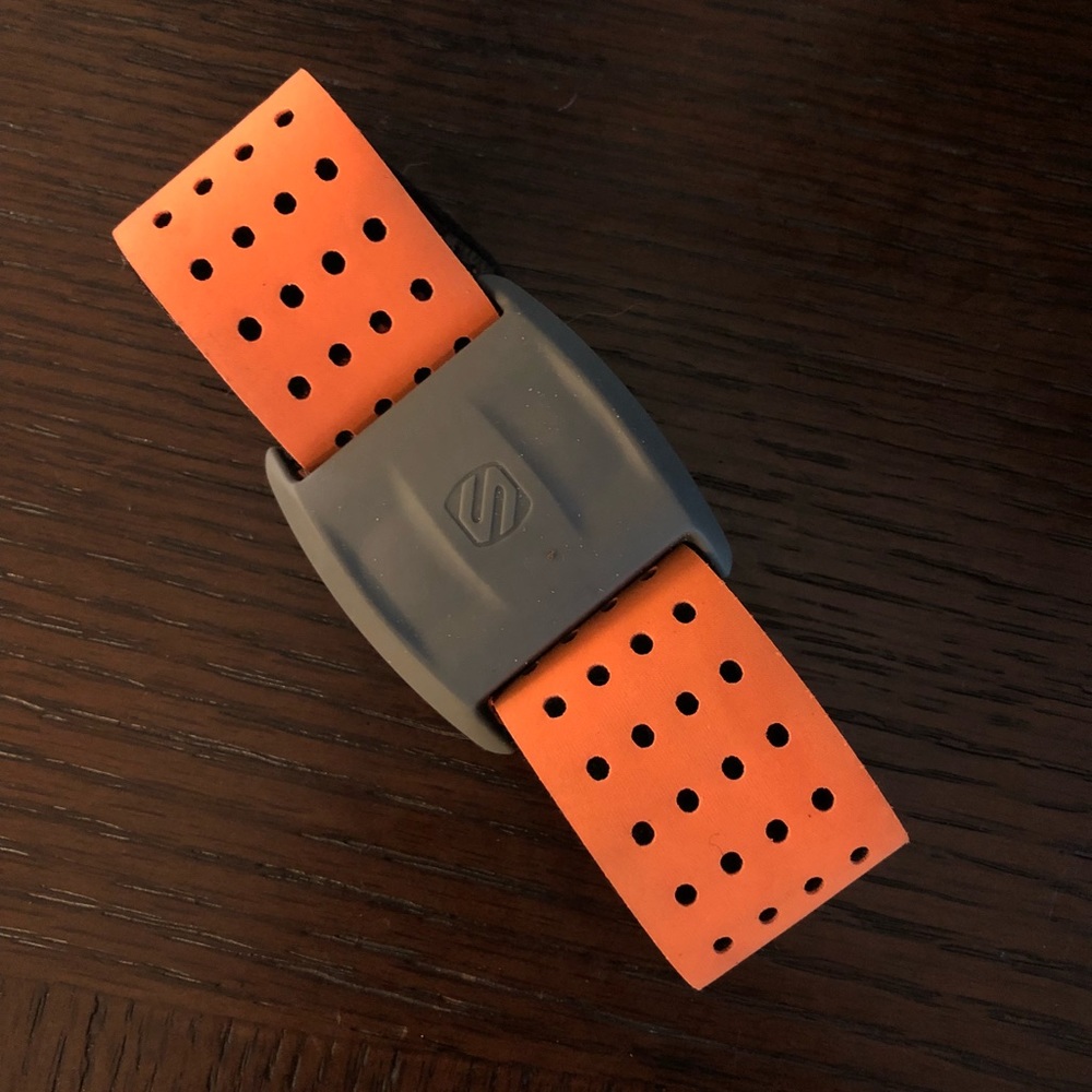 OT beat arm band heart rate monitor